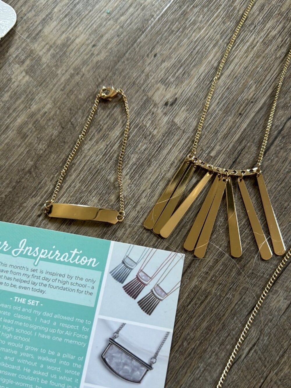 mintMONGOOSE Gold Fringe Fan Necklace + Bar Bracelet Set